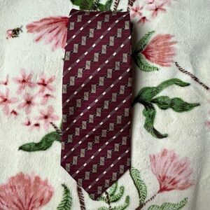Classic Burgundy and Gray Patterned Tie